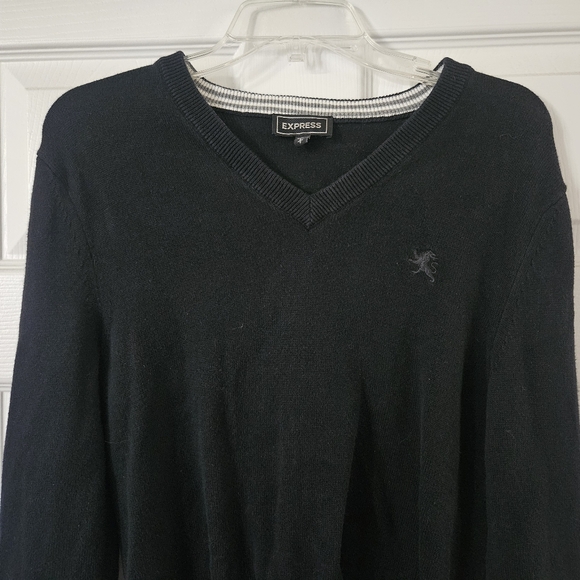 Mens Express Black V-Neck Sweater - Picture 3 of 5